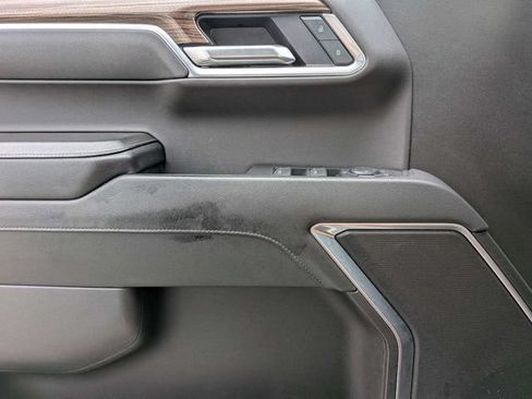 Used 2025 Chevrolet Silverado 1500 LT AWD/4WD image 26