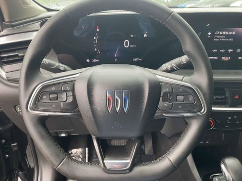 Used 2024 Buick Encore GX Sport Touring FWD image 18