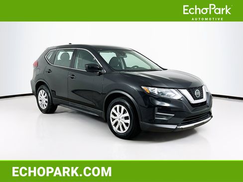 Used 2020 Nissan Rogue S image 1