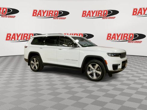 Used 2021 Jeep Grand Cherokee L Limited AWD/4WD image 2