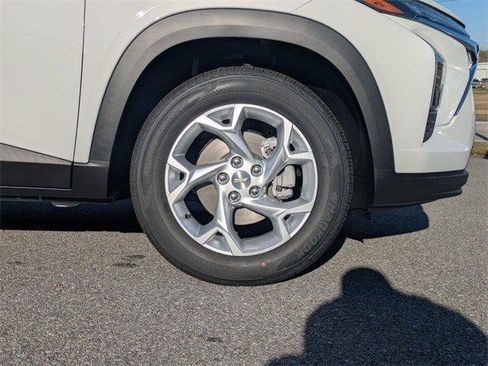 New 2026 Chevrolet Trax LS w/ LS Convenience Package image 12