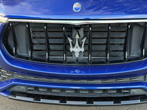 Used 2017 Maserati Levante S AWD/4WD image 57