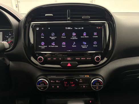 Used 2022 Kia Soul Turbo FWD image 23
