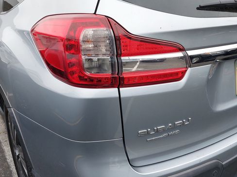 Used 2019 Subaru Ascent Premium image 11
