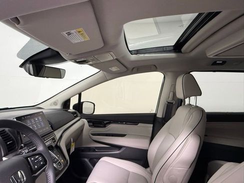 Used 2026 Honda Odyssey Touring image 33