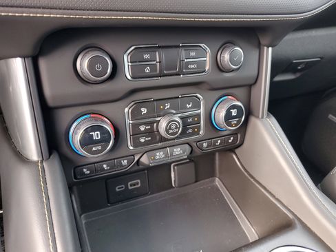 Used 2023 Chevrolet Tahoe Premier image 28