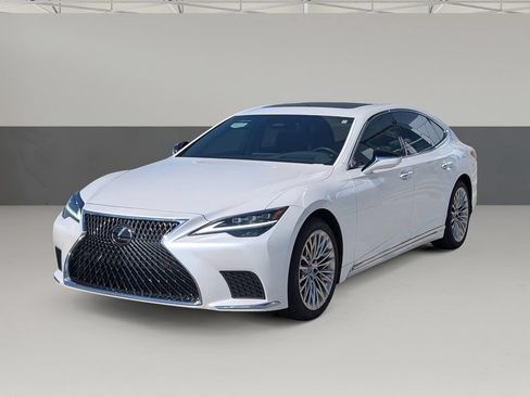 Used 2025 Lexus LS 500 w/ Accessory Package (Z1) RWD image 5