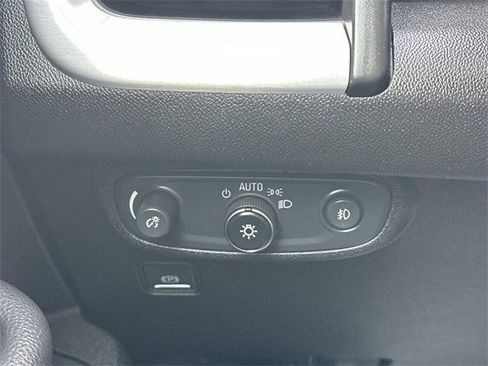 Used 2022 GMC Terrain SLT w/ LPO, Floor Liner Package image 17