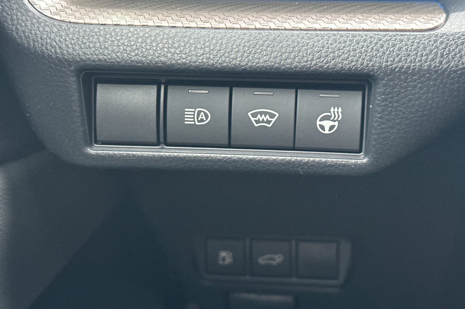 New 2027 Toyota Prius Limited AWD/4WD image 30