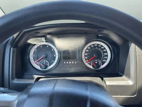 Used 2021 RAM 1500 Classic SLT RWD image 27