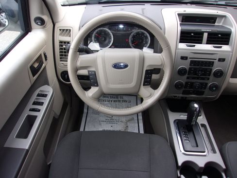 Used 2009 Ford Escape 4WD Hybrid image 19