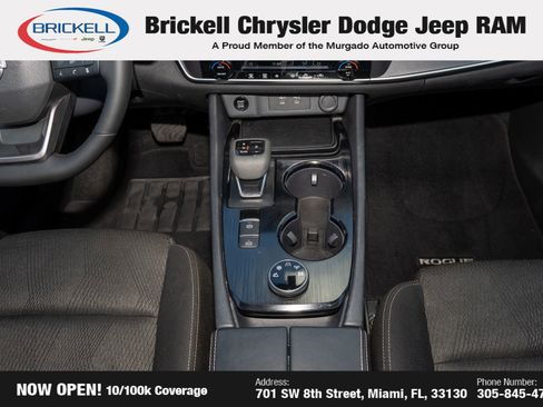 Used 2025 Nissan Rogue SV image 25