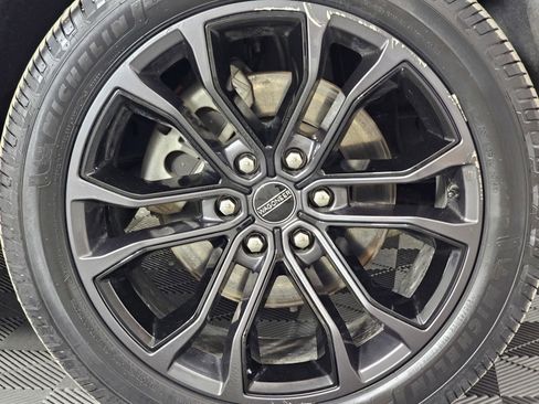 Used 2024 Jeep Grand Wagoneer L Series II w/ Quick Order Packagew 28T image 10