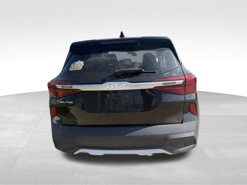 Used 2022 Kia Seltos LX AWD/4WD image 6