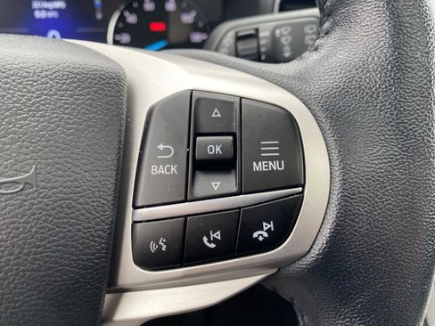Used 2022 Ford Explorer XLT w/ Equipment Group 202A AWD/4WD image 27