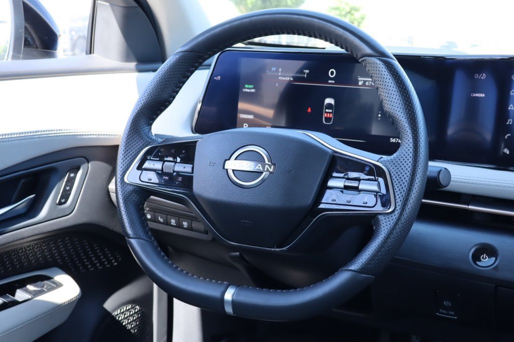 Used 2024 Nissan Ariya AWD image 27