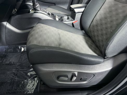 Certified 2022 Nissan Rogue Sport SV AWD/4WD image 28
