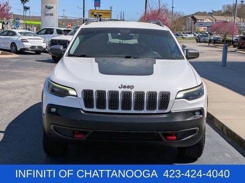 Used 2019 Jeep Cherokee Trailhawk AWD/4WD image 10