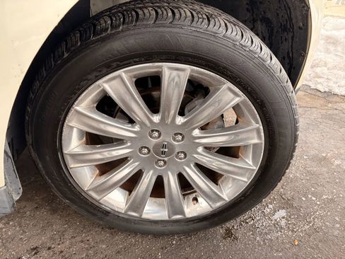 Used 2014 Lincoln MKX AWD w/ Equipment Group 102A image 50