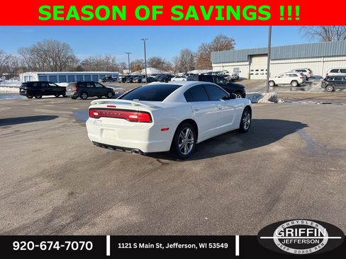 Used 2013 Dodge Charger SXT image 9