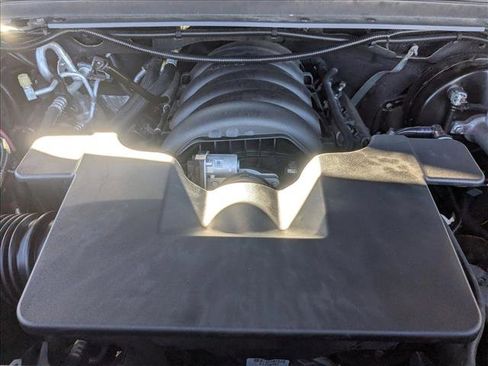 Used 2018 Chevrolet Tahoe LT w/ Luxury Package image 24