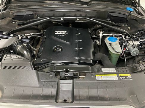 Used 2017 Audi Q5 2.0T Premium Plus w/ Technology Package image 15