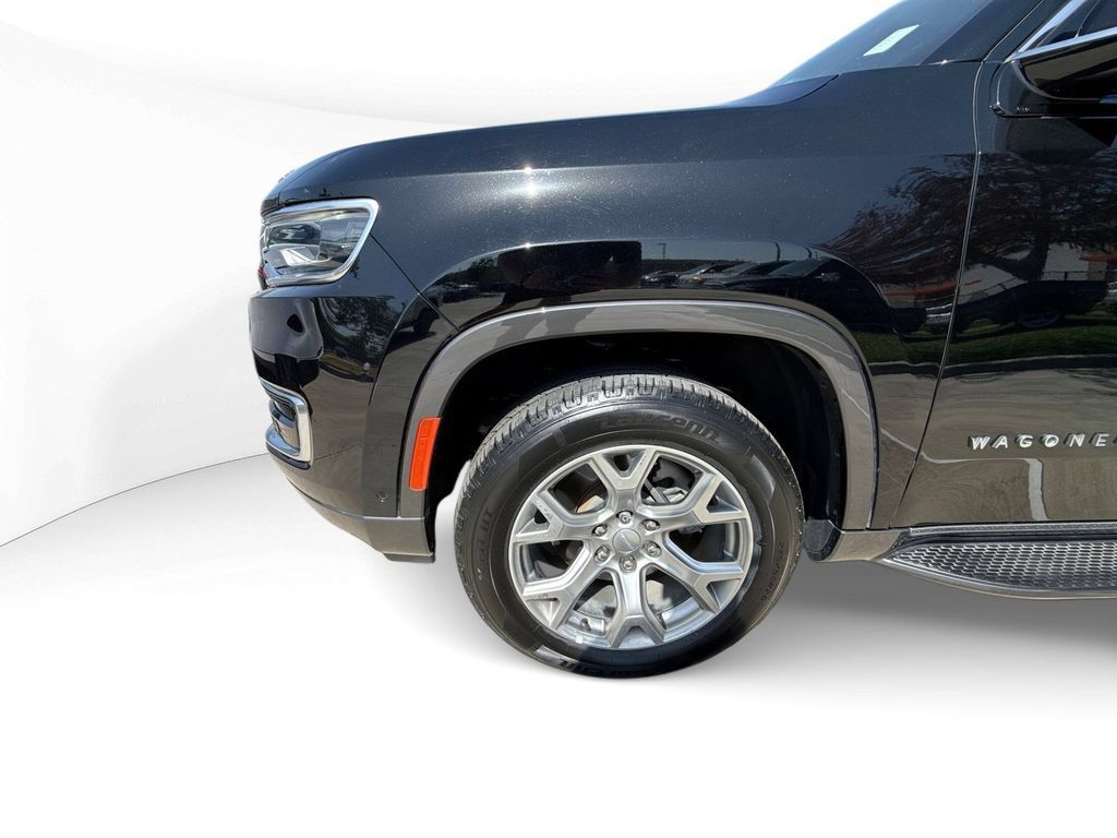 Used 2022 Jeep Wagoneer Series II AWD/4WD image 19