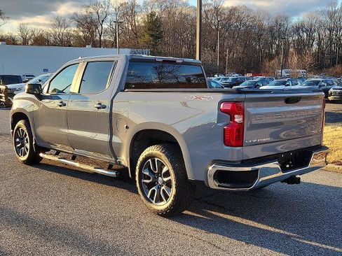 Used 2024 Chevrolet Silverado 1500 LT image 4