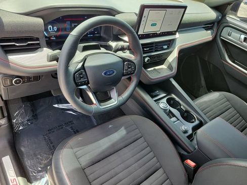 Certified 2025 Ford Explorer ST-Line w/ Premium Package RWD image 21