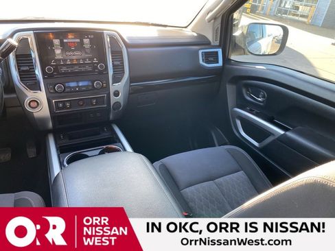 Used 2021 Nissan Titan SV w/ SV Convenience Package RWD image 20