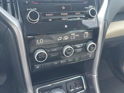 Used 2019 Subaru Ascent Limited w/ Popular Package #3 AWD/4WD image 14