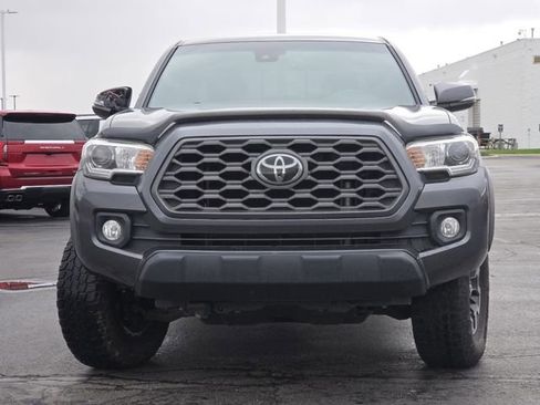 Used 2021 Toyota Tacoma TRD Off-Road w/ Technology Package AWD/4WD image 14