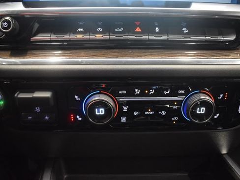 Used 2022 Chevrolet Silverado 1500 LT Trail Boss w/ Protection Package AWD/4WD image 28