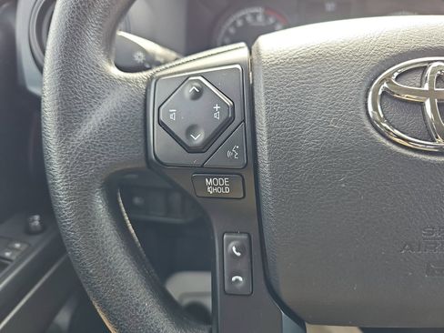 Used 2022 Toyota Tacoma SR image 17