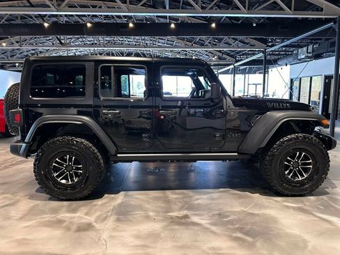 Used 2024 Jeep Wrangler Unlimited Sport AWD/4WD image 6