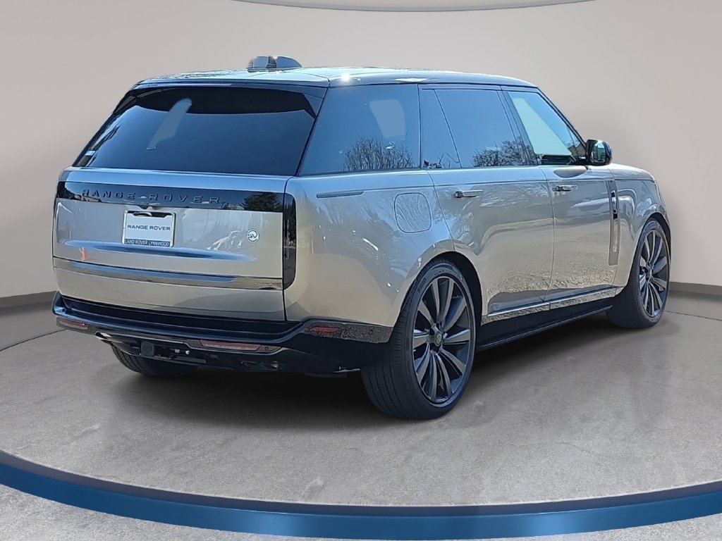 New 2026 Land Rover Range Rover SV AWD/4WD image 5