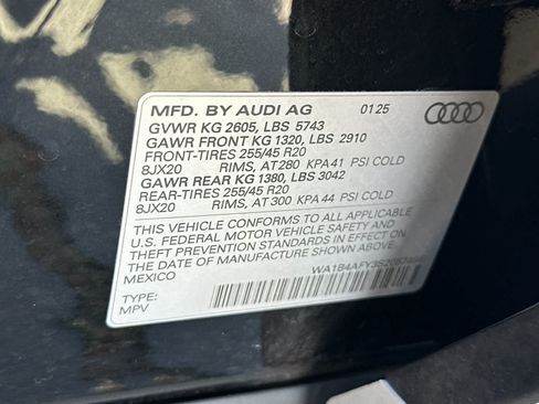 Used 2025 Audi SQ5 Premium Plus w/ Premium Plus Package AWD/4WD image 30