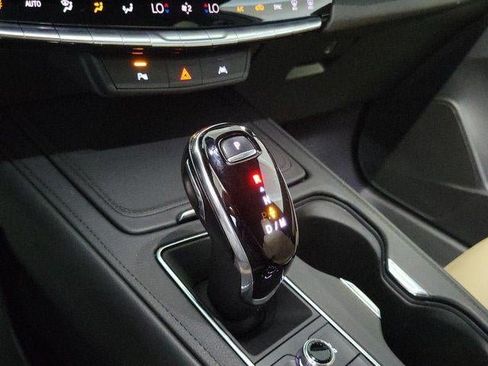 Certified 2024 Cadillac XT4 Luxury FWD image 28
