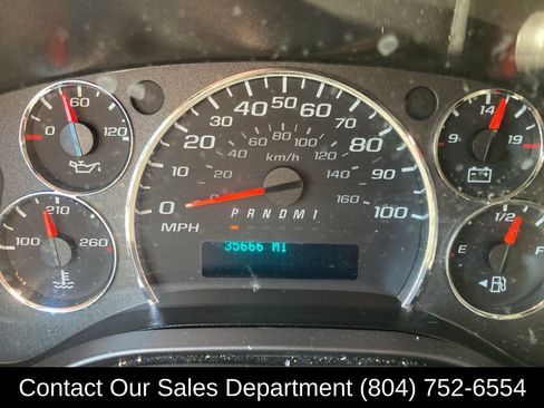 Used 2022 GMC Savana 2500 w/ Driver Convenience Package image 18