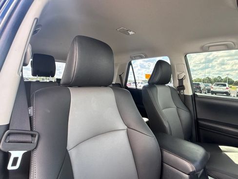 Used 2019 Toyota 4Runner SR5 Premium RWD image 17