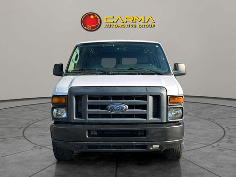 Used 2014 Ford E-250 and Econoline 250 Van 3D w/ Power Group image 12