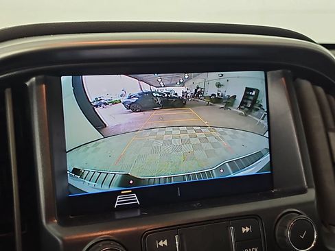 Used 2022 Chevrolet Colorado LT w/ Fleet Safety Package RWD image 19