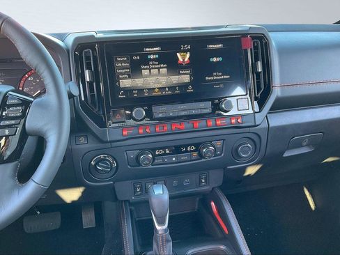 New 2026 Nissan Frontier PRO-4X w/ Tow Package AWD/4WD image 8