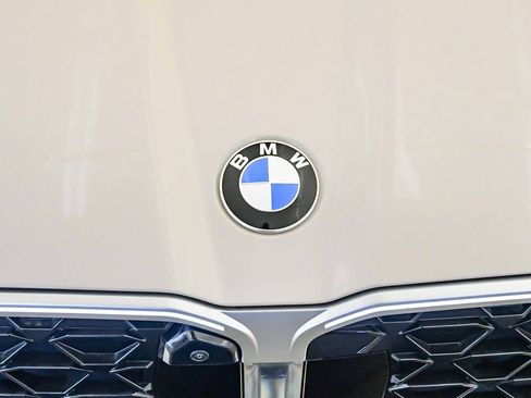New 2026 BMW X2 xDrive28i w/ Technology Package image 8
