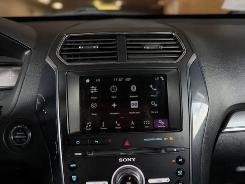 Used 2018 Ford Explorer Sport w/ Equipment Group 401A AWD/4WD image 34