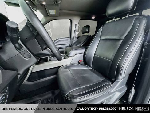 Used 2017 Ford F450 Lariat w/ Lariat Ultimate Package AWD/4WD image 21
