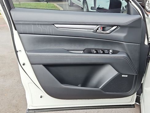 New 2025 MAZDA CX-5 AWD 2.5 S w/ Premium Plus Pkg image 17