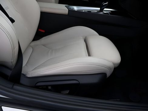 Used 2019 BMW Z4 sDrive30i w/ M Sport Package RWD image 15
