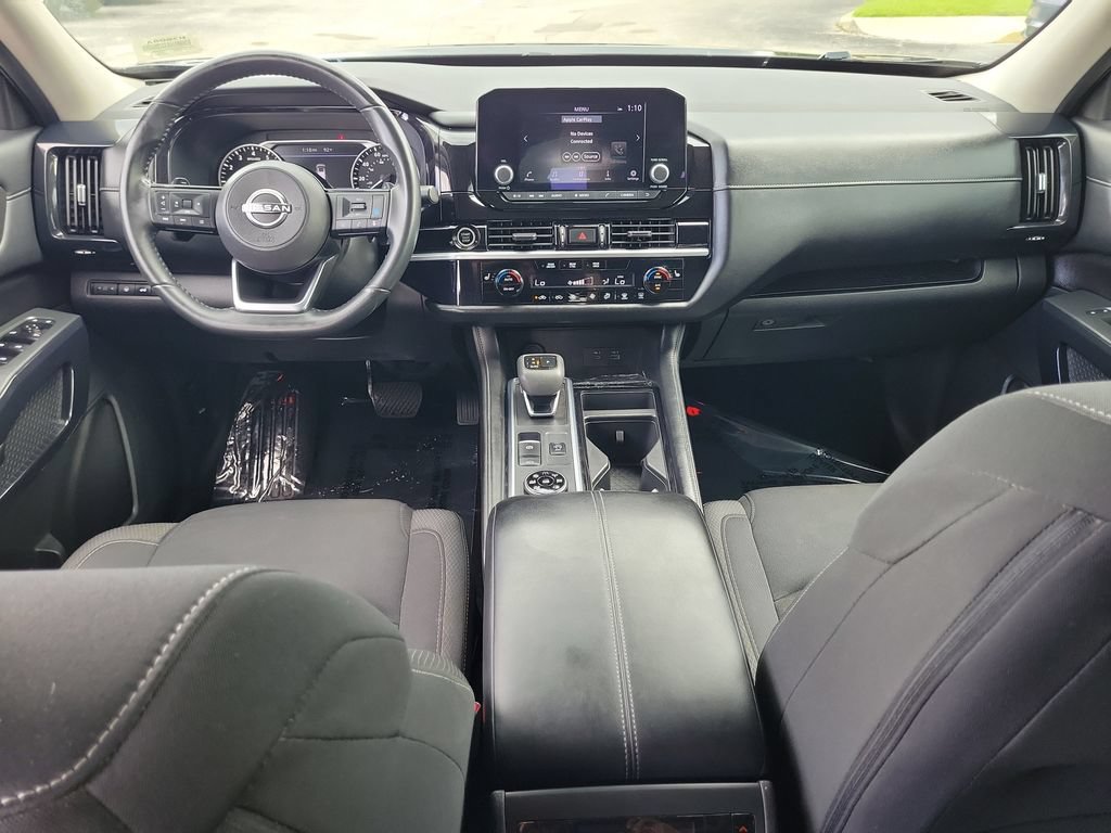 Used 2023 Nissan Pathfinder SV w/ SV Premium Package AWD/4WD image 12