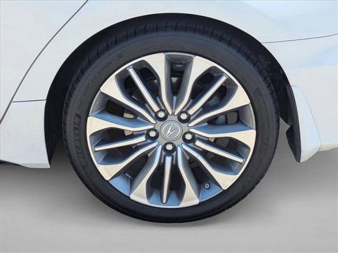 Used 2018 Acura RLX w/ Technology Package image 24